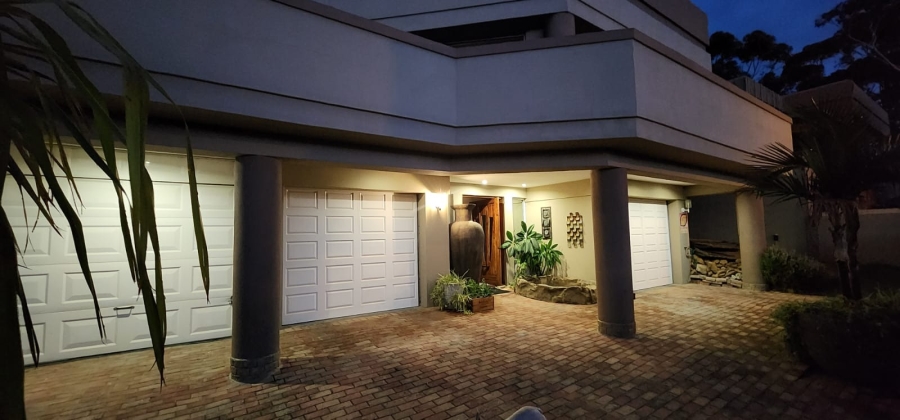 3 Bedroom Property for Sale in Olive Grove Western Cape